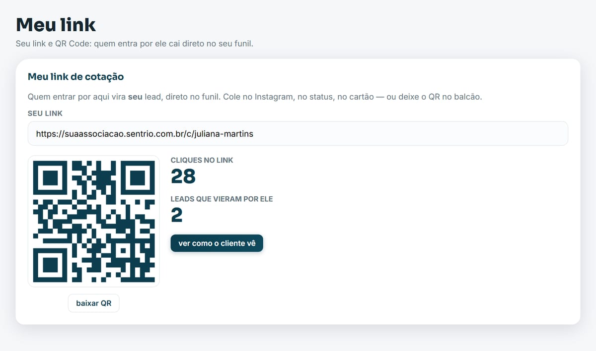 Tela do módulo Equipe comercial no Sentrio, com dados de exemplo